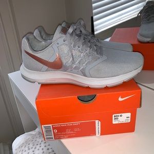 Womens Nike Run Swift Sneakers